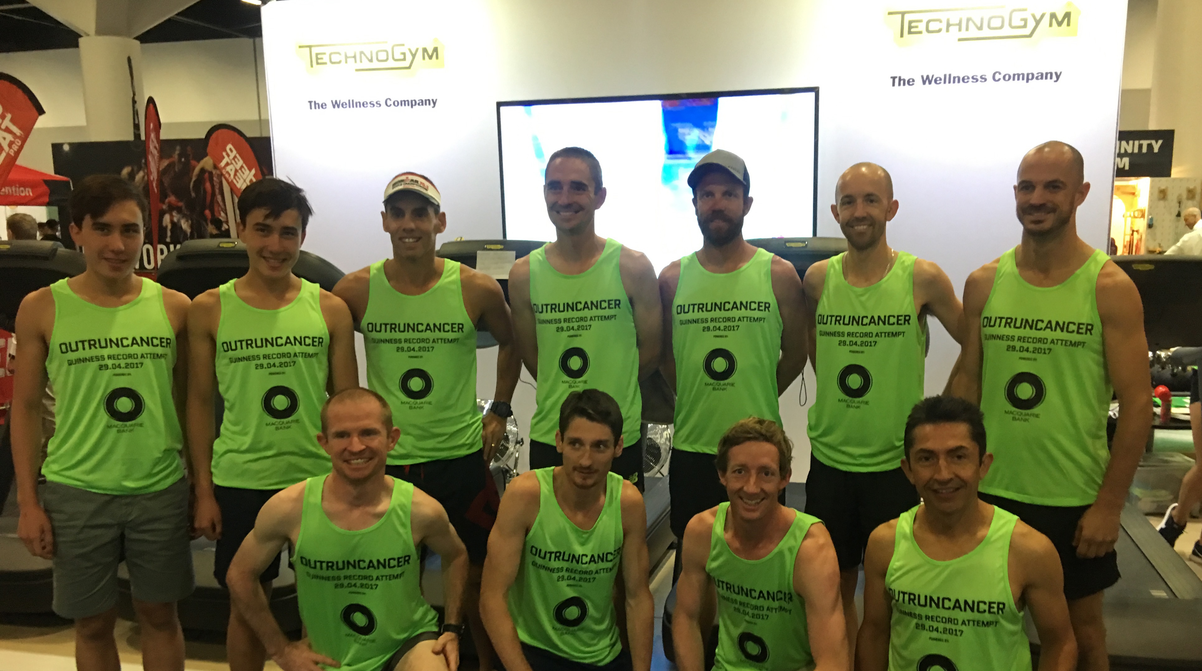 Guinness World Record. Male Team